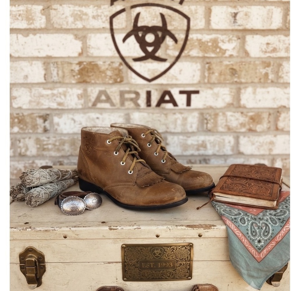 Ariat Womens Tan Leather Kiltie Lace Up Paddock Boots 16025 Western Ankle Boots